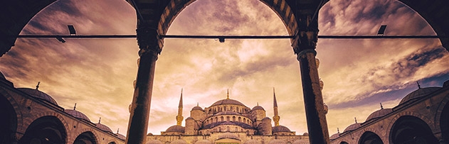 Ay halindeki kadın camiye girebilir mi?