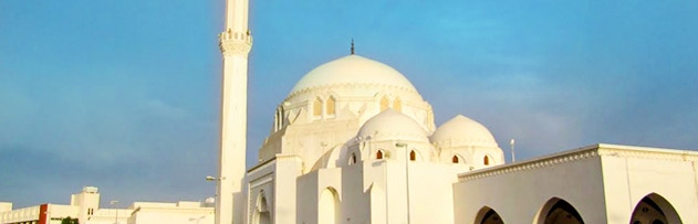 Peygamberimiz (s.a.v.) Medine'de İlk Cuma namazını nerede kıldırmıştır, hutbesinde Allah'a hamd ve senâdan sonra Müslümanlara nasıl hitap etmiştir? Peygamberimiz (s.a.v.) Medine'de İlk Cuma namazını nerede kıldırmıştır, hutbesinde Allah'a hamd ve senâdan sonra Müslümanlara nasıl hitap etmiştir?